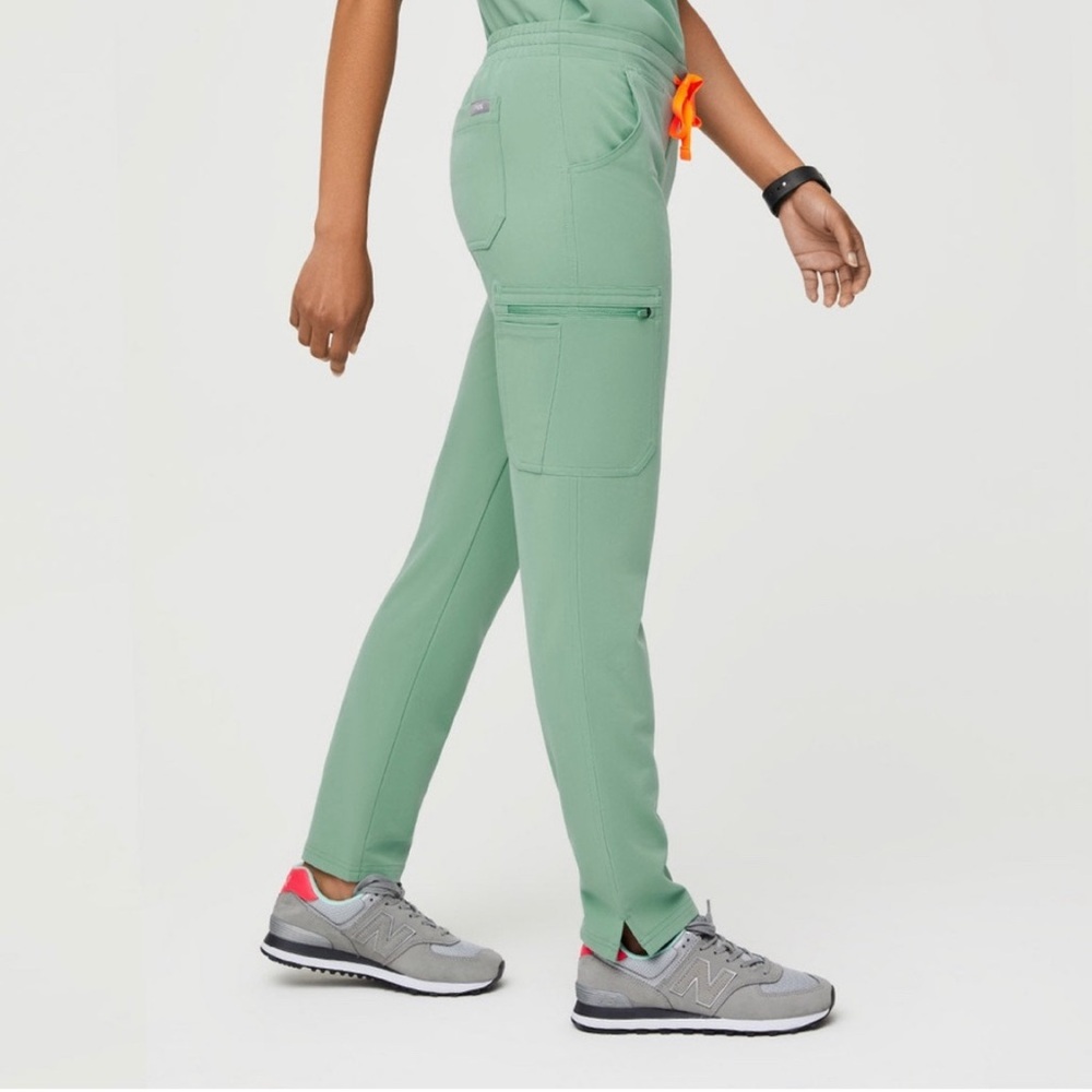 FIGS Yola skinny joggers